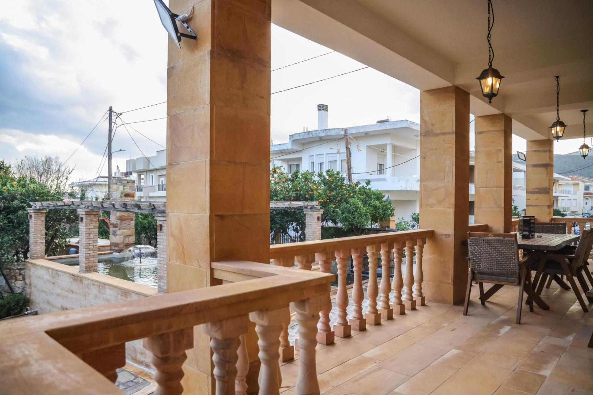 Archontiko Frideriki Luxury Apartments Хиос Экстерьер фото